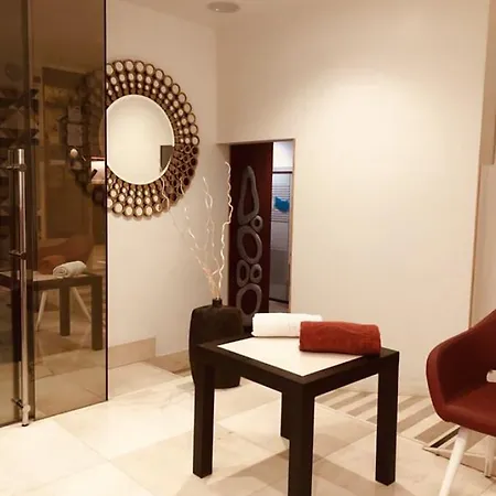 Boutique Poniente Playa San Antonio (Ibiza)