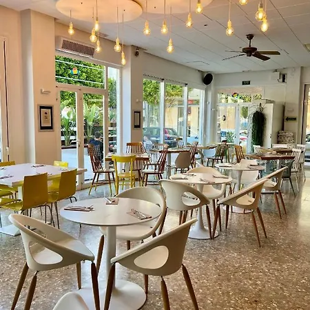 西海滩公寓酒店 2* 聖安東尼奧