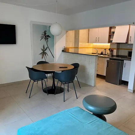 Boutique Poniente Playa شقة