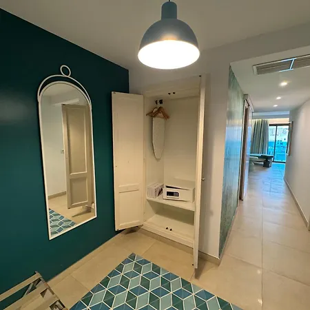 Boutique Poniente Playa شقة 2*