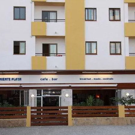 Boutique Poniente Playa شقة